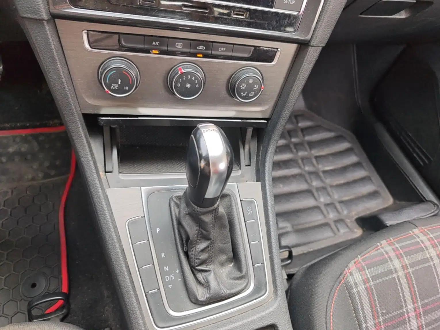Volkswagen Golf 2014 1.4TSI Automatic Comfort Model — миниатюра 16