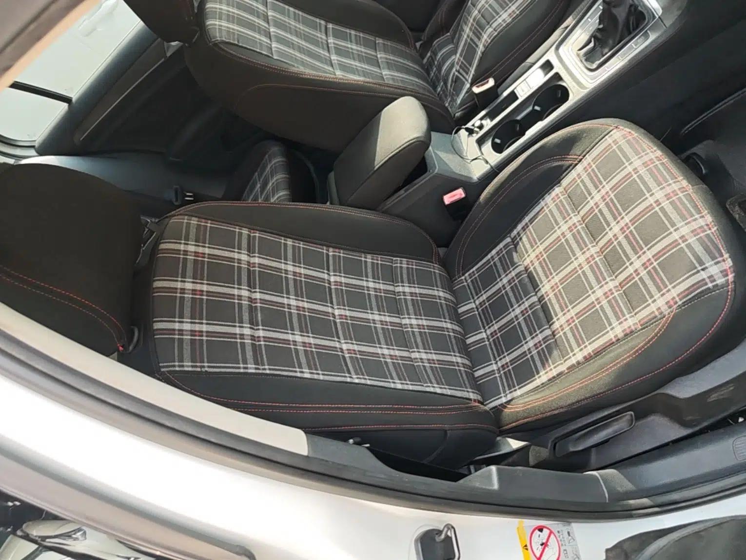 Volkswagen Golf 2014 1.4TSI Automatic Comfort Model — миниатюра 19