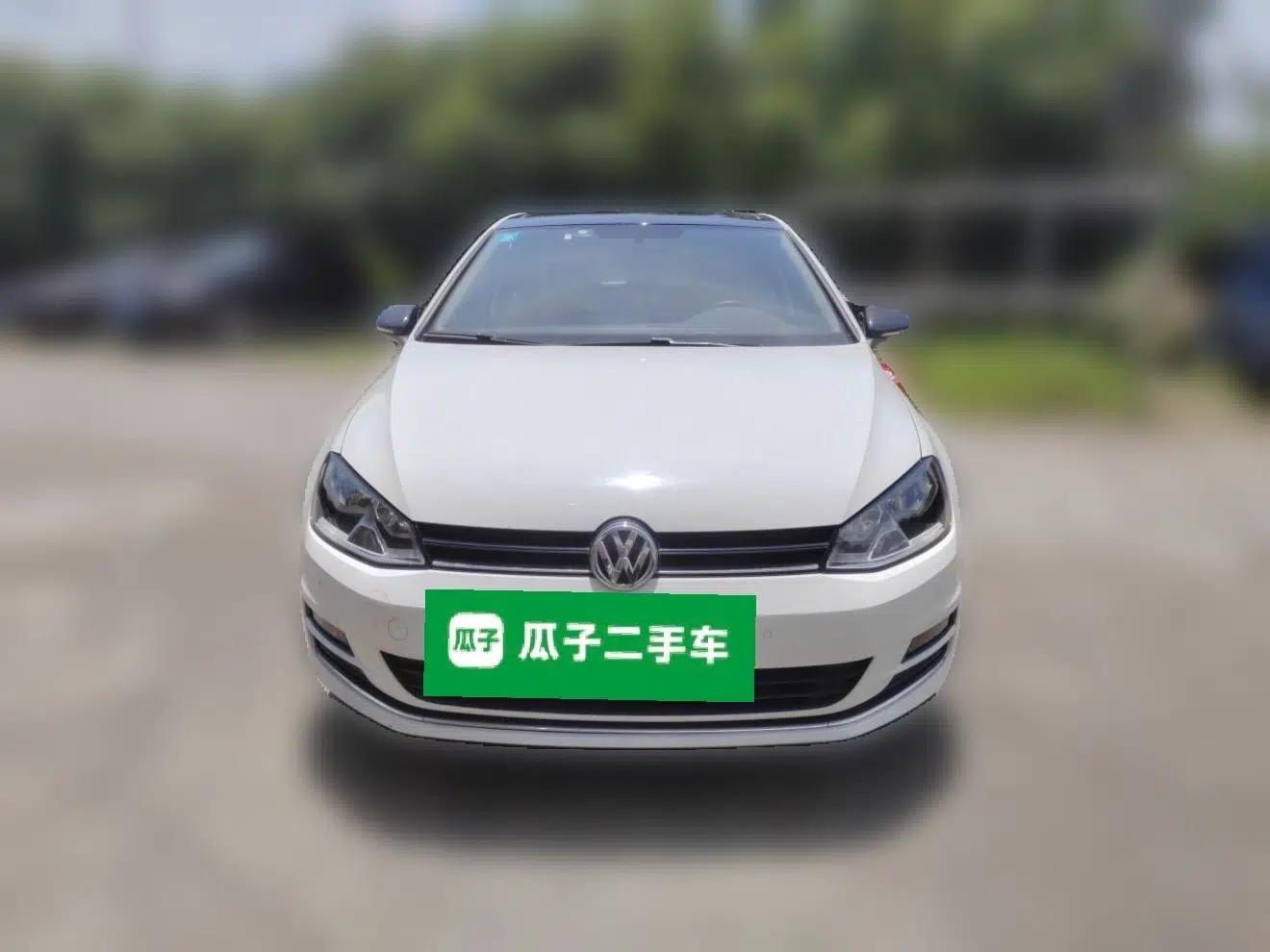 Volkswagen Golf 2017 1.6L Automatic Comfort Million-Vehicle Anniversary Edition — миниатюра 2