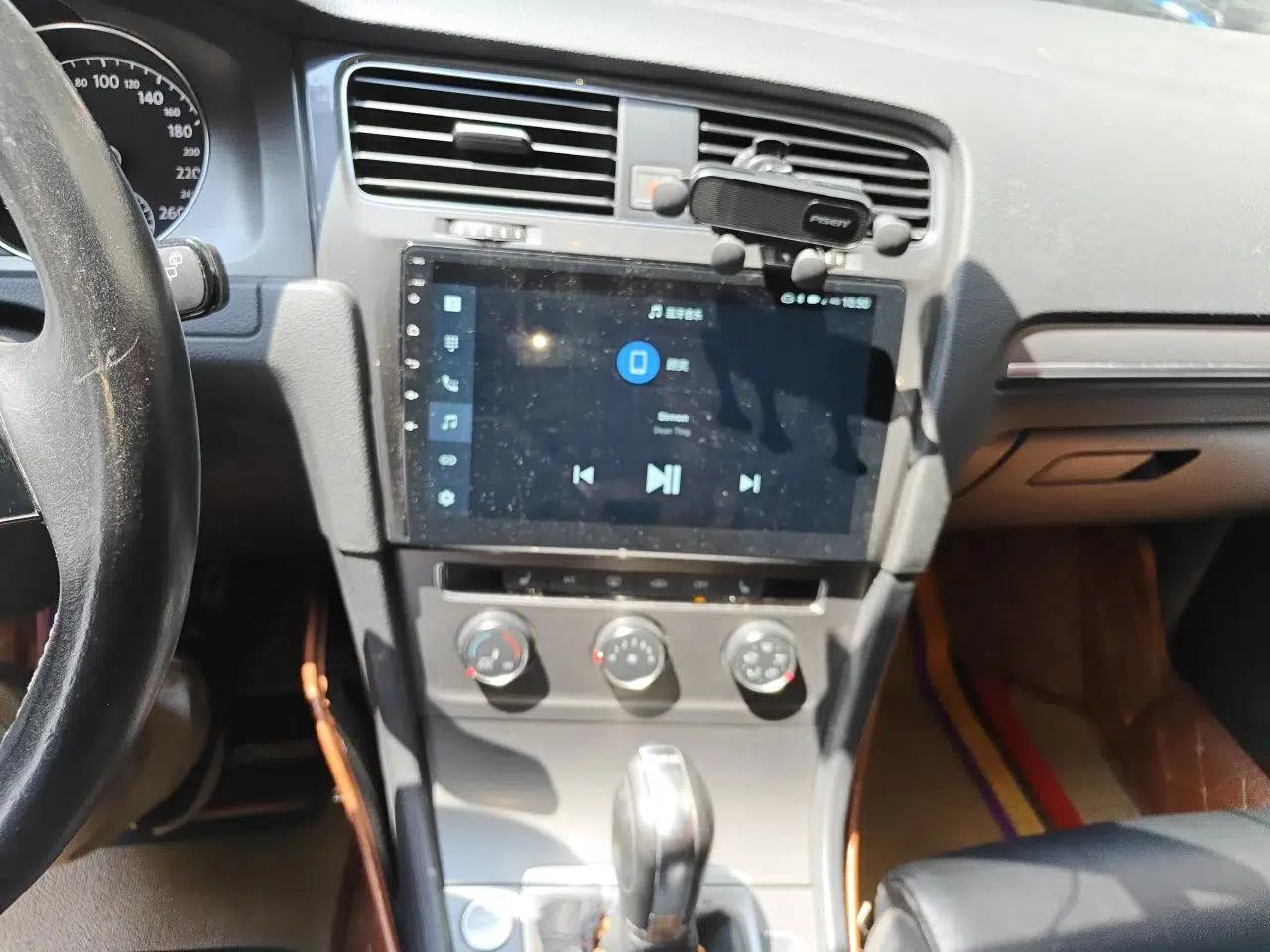 Volkswagen Golf 2016 230TSI Automatic Luxury Version — миниатюра 13