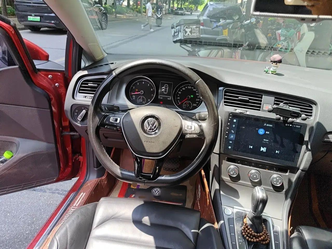 Volkswagen Golf 2016 230TSI Automatic Luxury Version — миниатюра 10