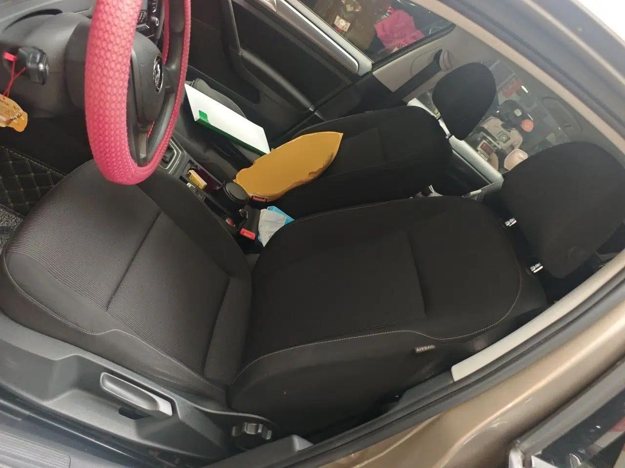 Volkswagen Golf 2015 1.6L Automatic Fashion Model — миниатюра 15