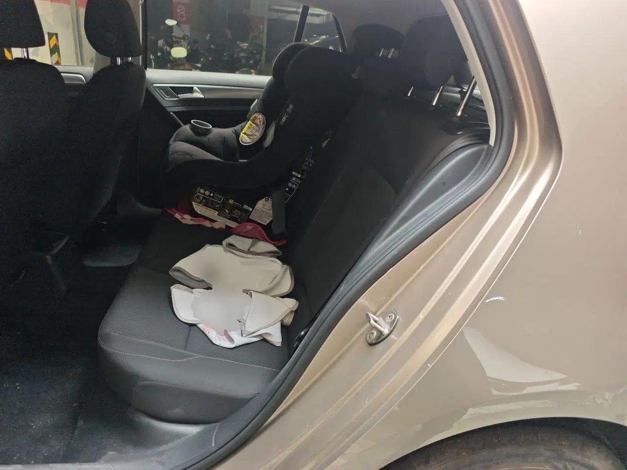 Volkswagen Golf 2015 1.6L Automatic Fashion Model — миниатюра 17