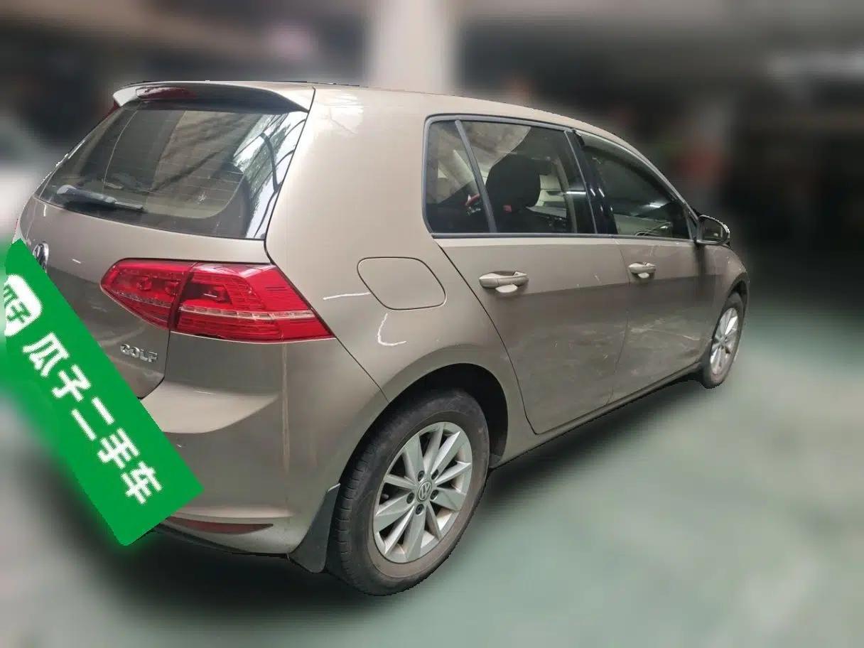 Volkswagen Golf 2015 1.6L Automatic Fashion Model — миниатюра 6