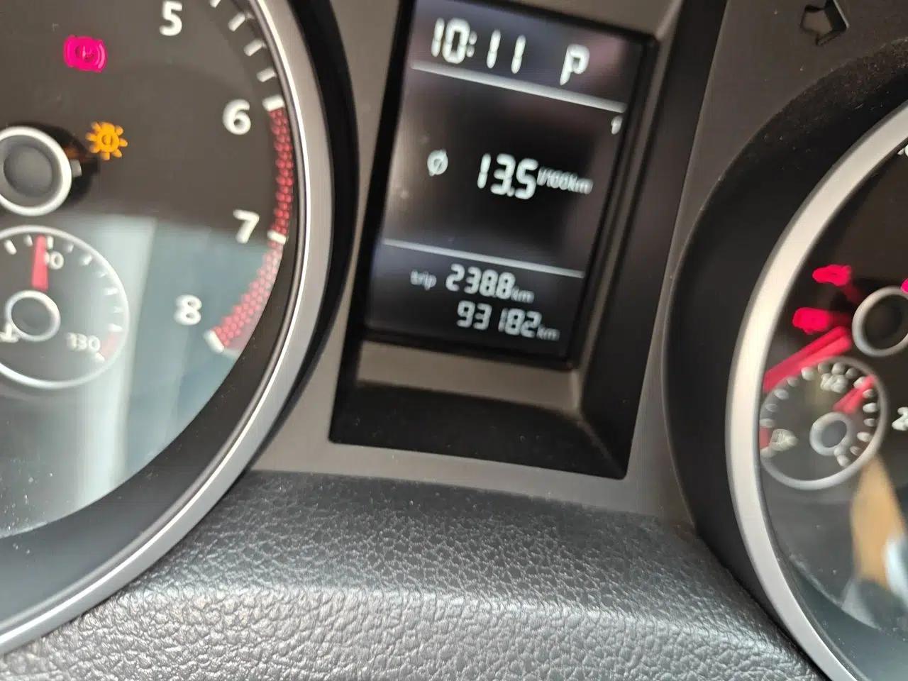 Volkswagen Golf 2012 1.6L Automatic Comfort Model — миниатюра 12
