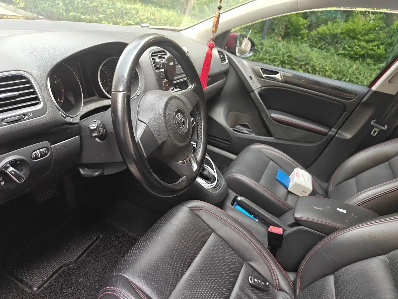 Volkswagen Golf 2012 1.6L Automatic Comfort Model — миниатюра 15