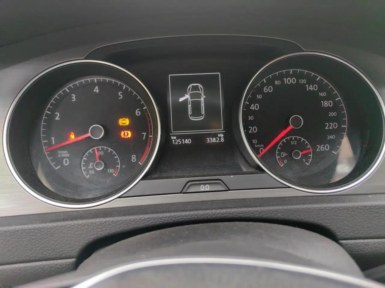 Volkswagen Golf 2015 1.4TSI Automatic Comfort Model — миниатюра 11