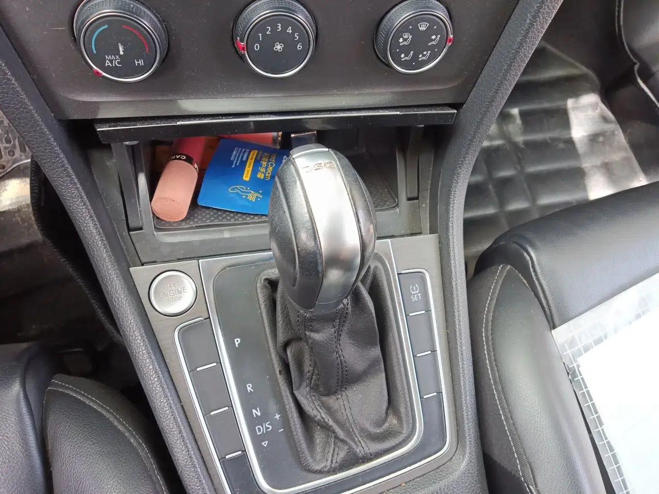 Volkswagen Golf 2014 1.4TSI Automatic Luxury Model — миниатюра 14