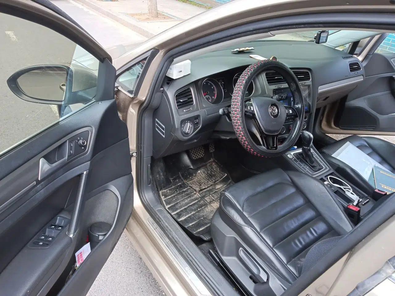 Volkswagen Golf 2014 1.4TSI Automatic Luxury Model — миниатюра 16