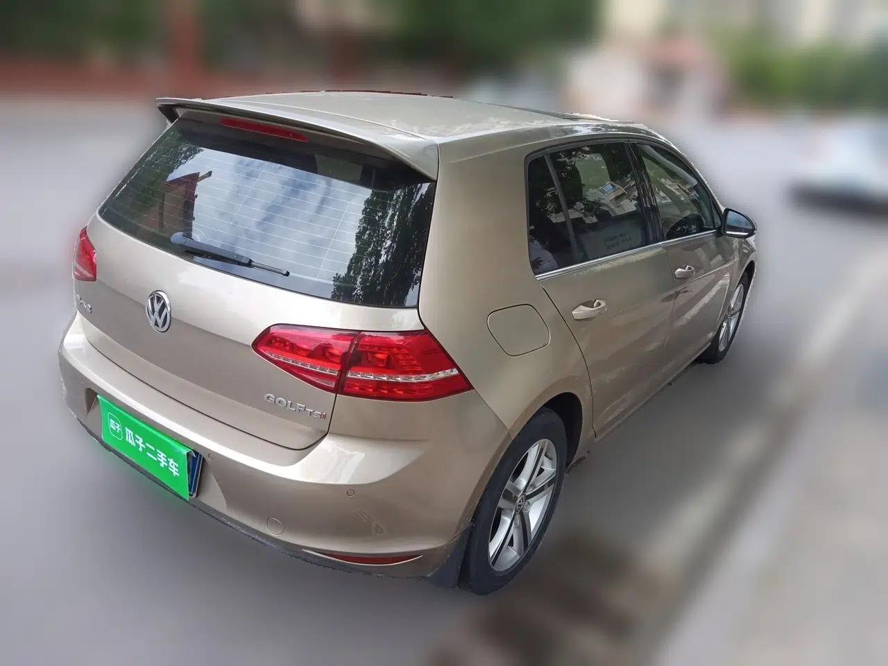 Volkswagen Golf 2014 1.4TSI Automatic Luxury Model — миниатюра 6
