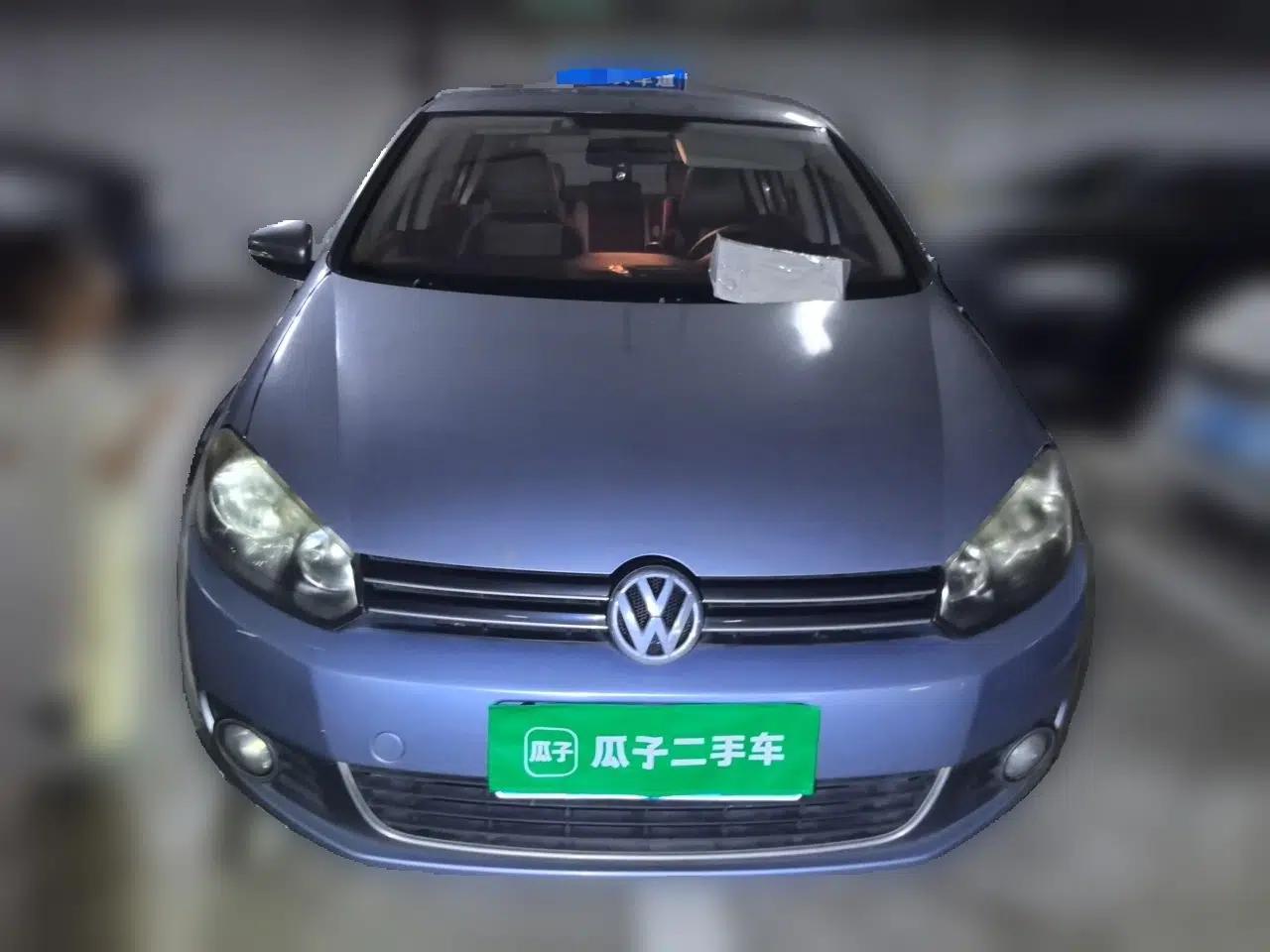 Volkswagen Golf 2011 1.6L Automatic Fashion Edition — миниатюра 2
