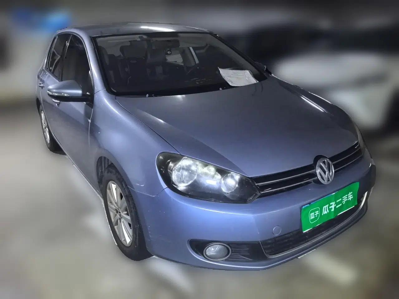 Volkswagen Golf 2011 1.6L Automatic Fashion Edition — миниатюра 3
