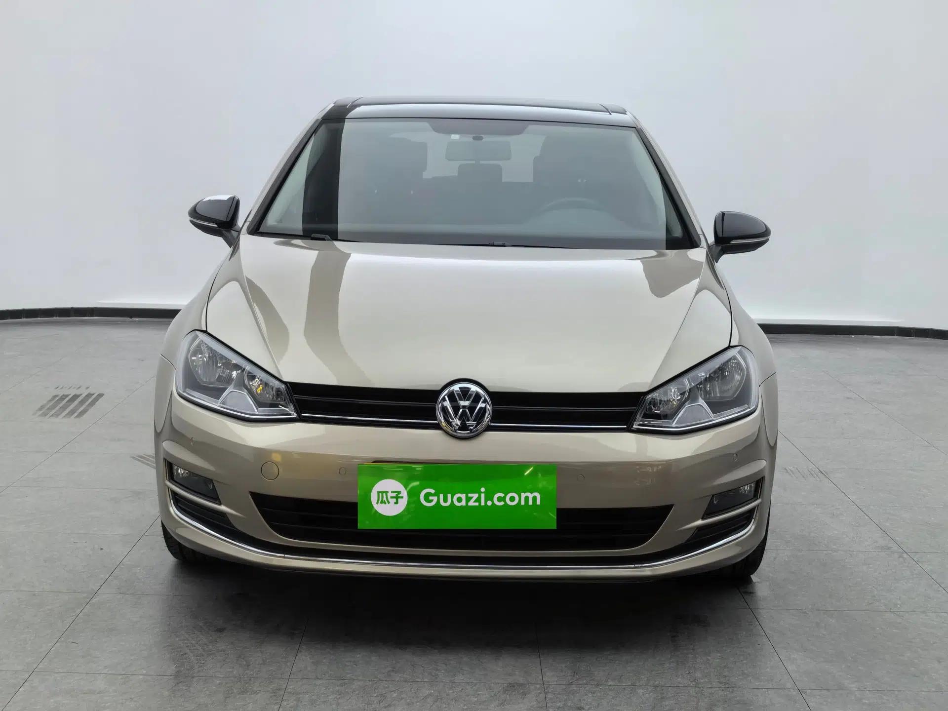 Volkswagen Golf 2017 230TSI Automatic Comfort Edition – Celebrating Milestone of One Million Units — миниатюра 13