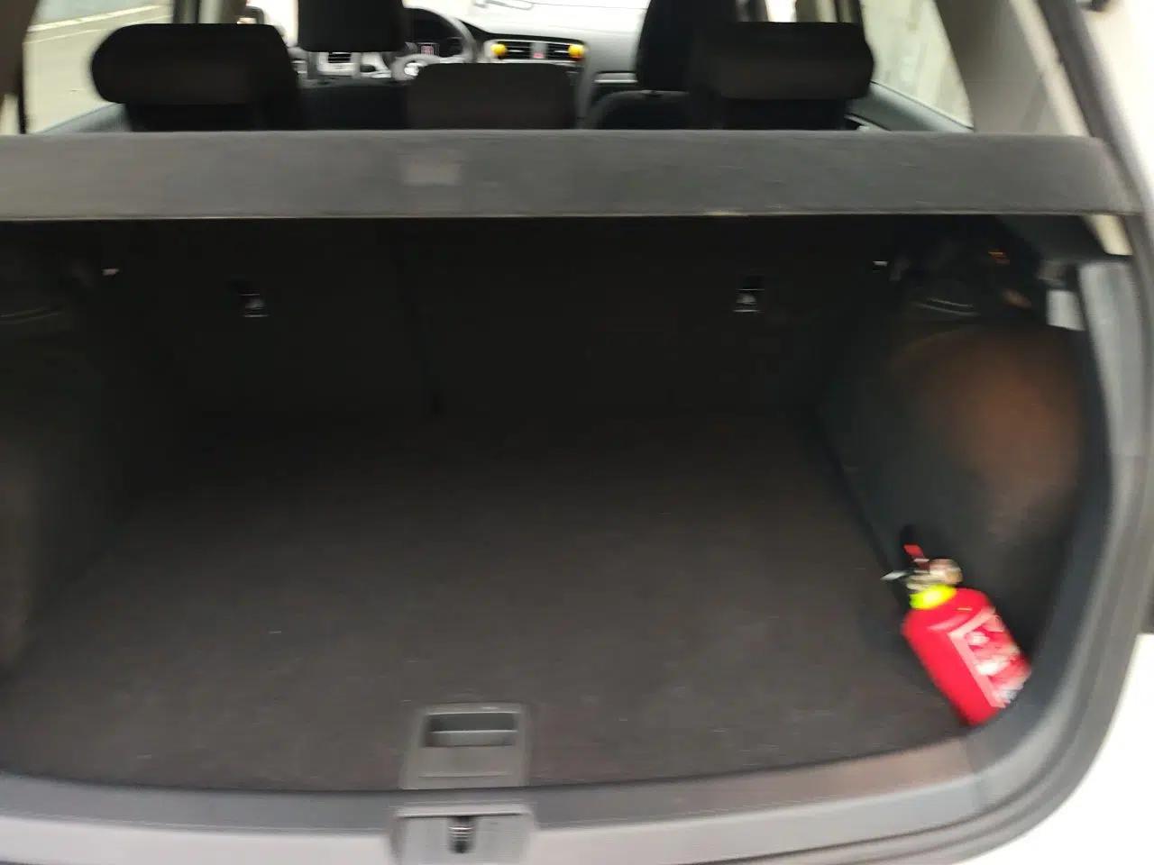 Volkswagen Golf 2016 230TSI Manual Comfort Version — миниатюра 19