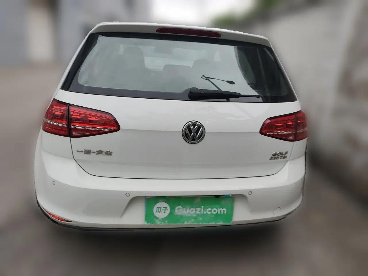 Volkswagen Golf 2016 230TSI Manual Comfort Version — миниатюра 5