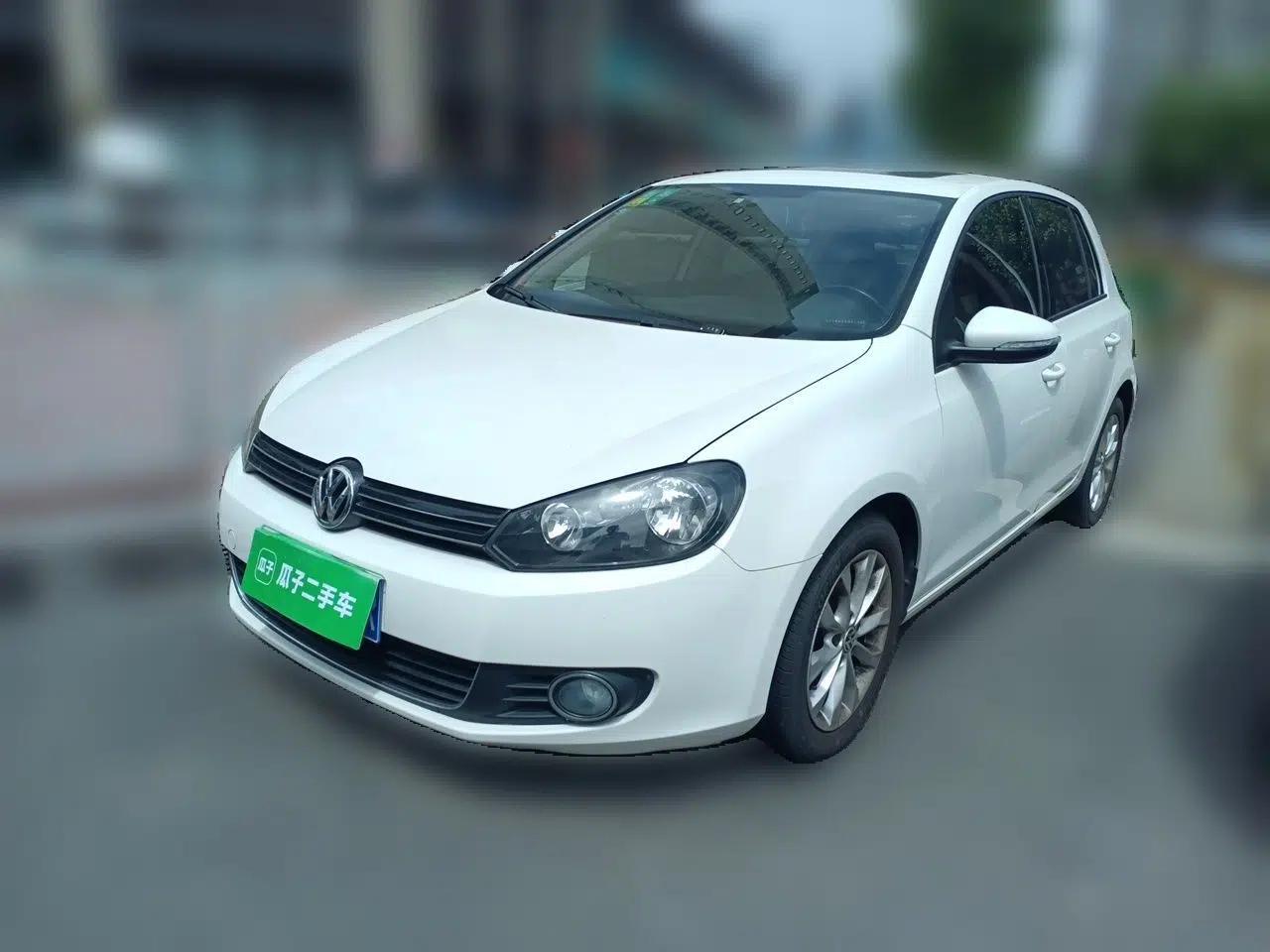 Volkswagen Golf 2012 1.6L Automatic Comfort Model — миниатюра 1