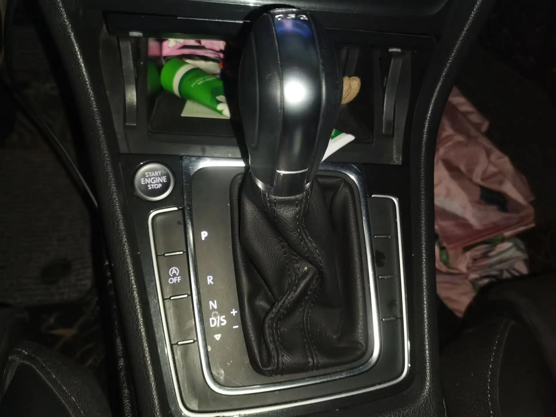 Volkswagen Golf 2018 230TSI Automatic Luxury Version — миниатюра 14