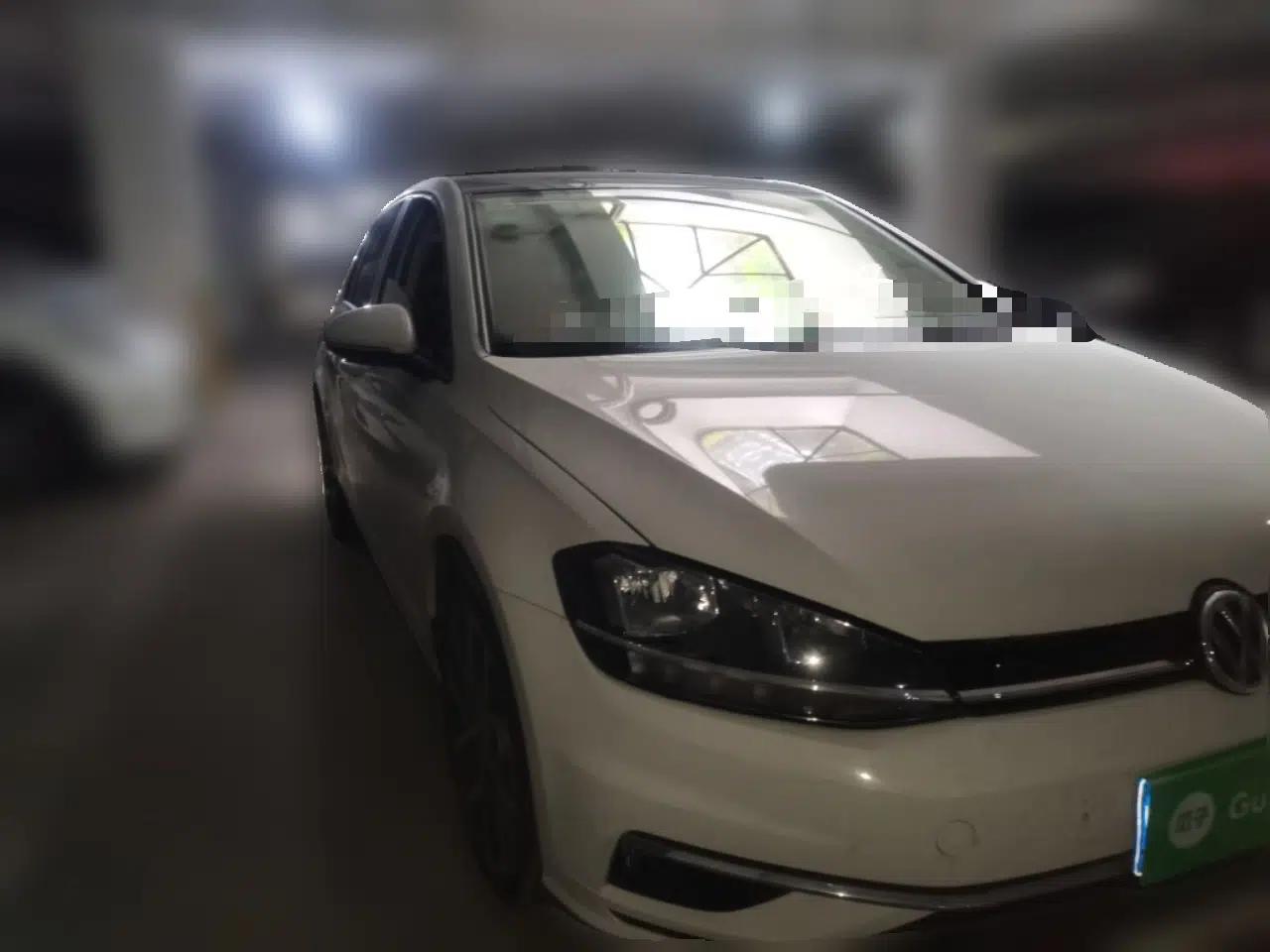 Volkswagen Golf 2018 230TSI Automatic Luxury Version — миниатюра 3