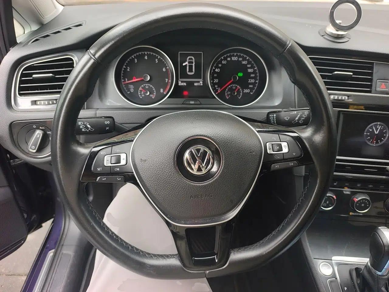 Volkswagen Golf 2018 230TSI Automatic Luxury Version — миниатюра 10