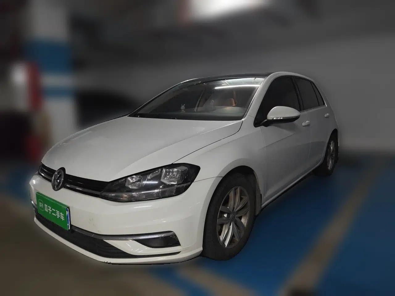 Volkswagen Golf 2018 1.6L Automatic Comfort Model — миниатюра 1