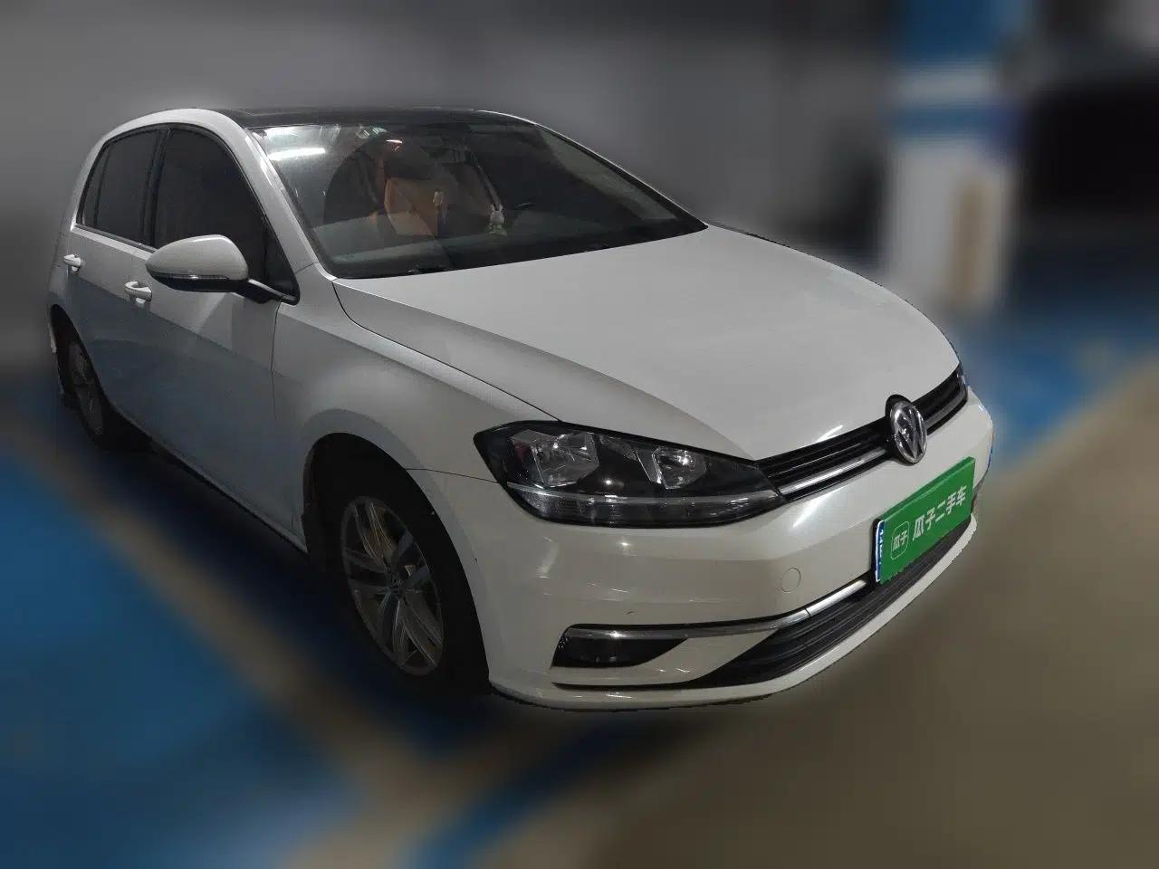 Volkswagen Golf 2018 1.6L Automatic Comfort Model — миниатюра 3