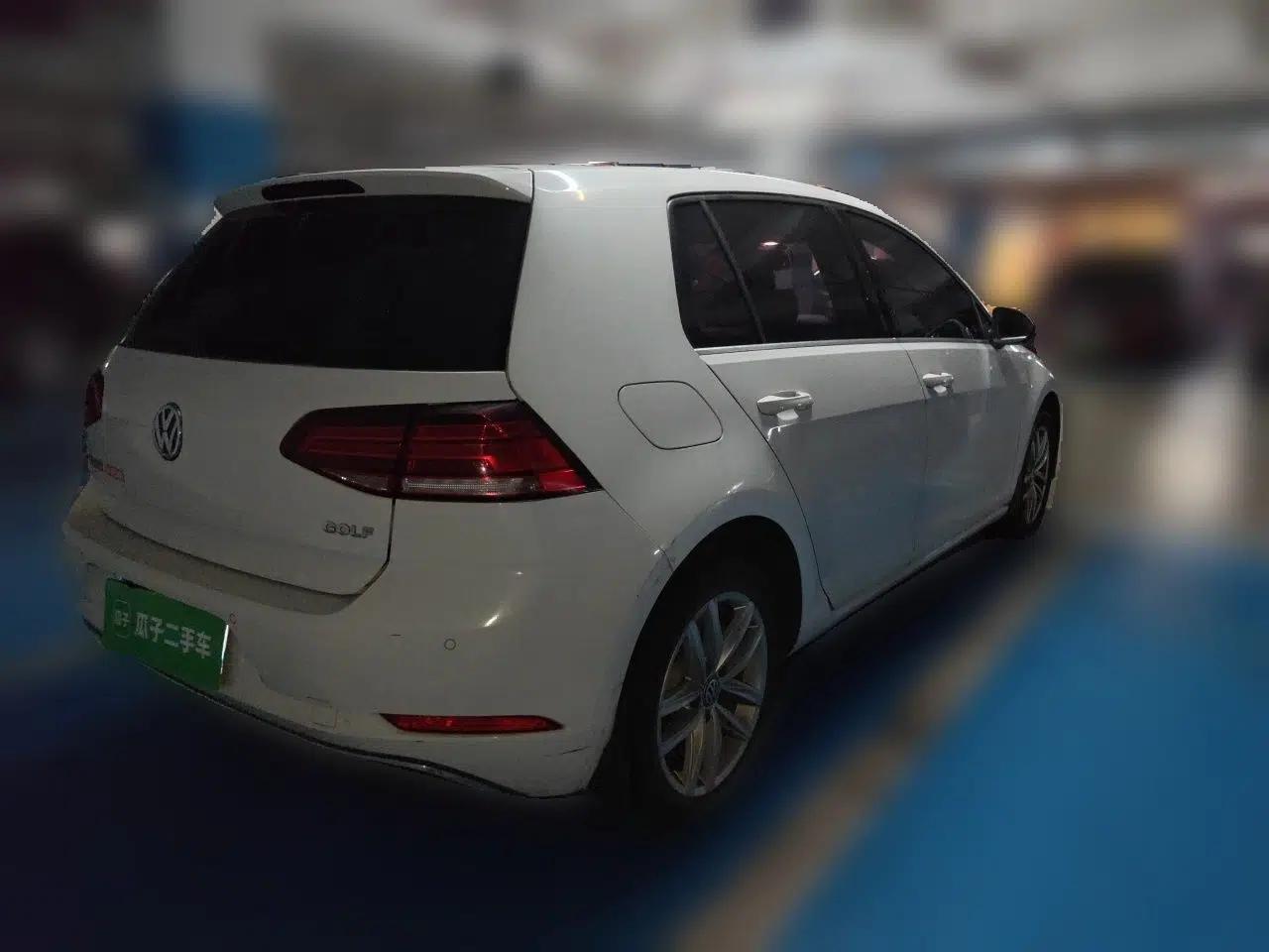 Volkswagen Golf 2018 1.6L Automatic Comfort Model — миниатюра 6