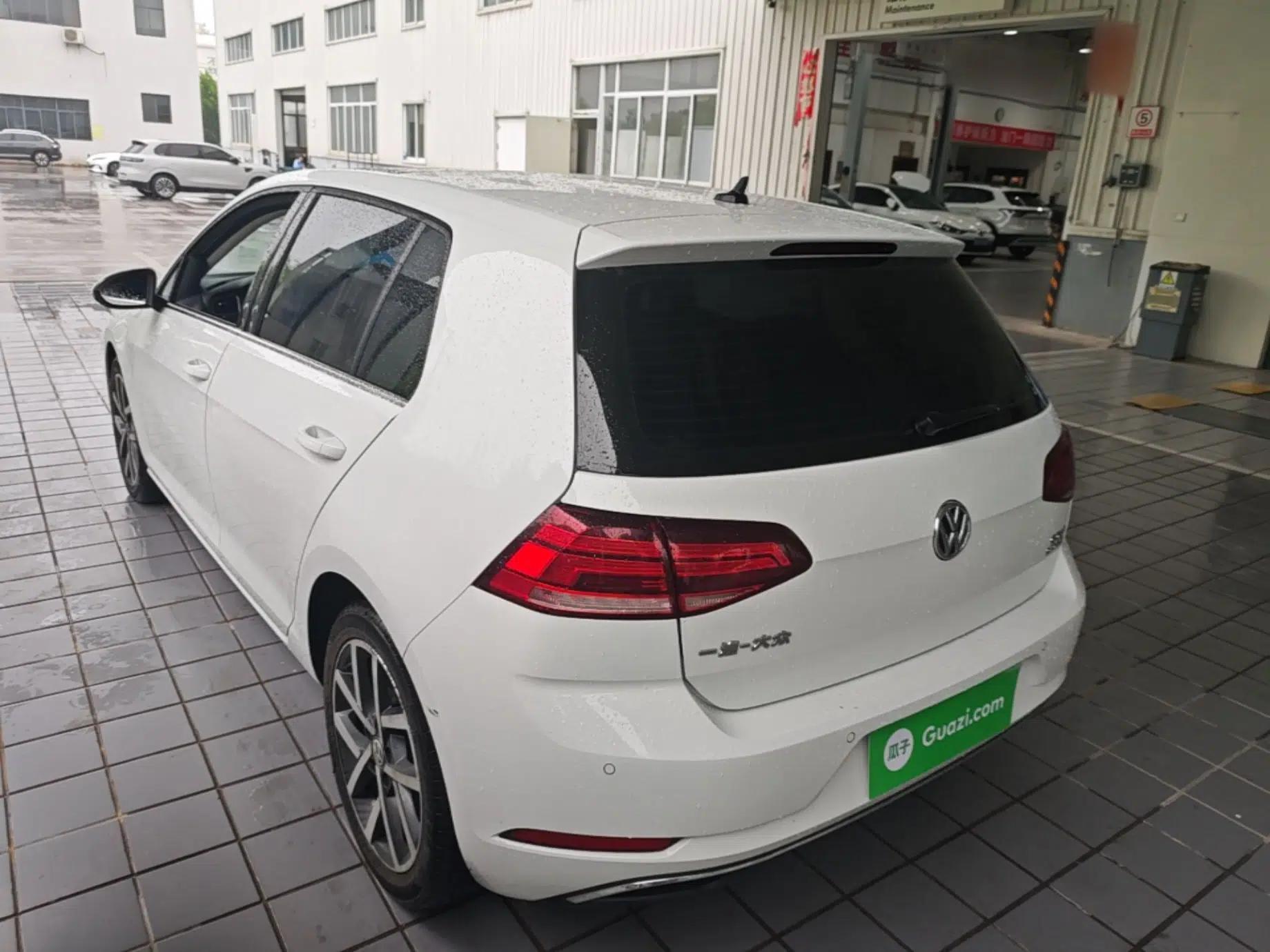Volkswagen Golf 2020 280TSI DSG Comfort Version — миниатюра 4
