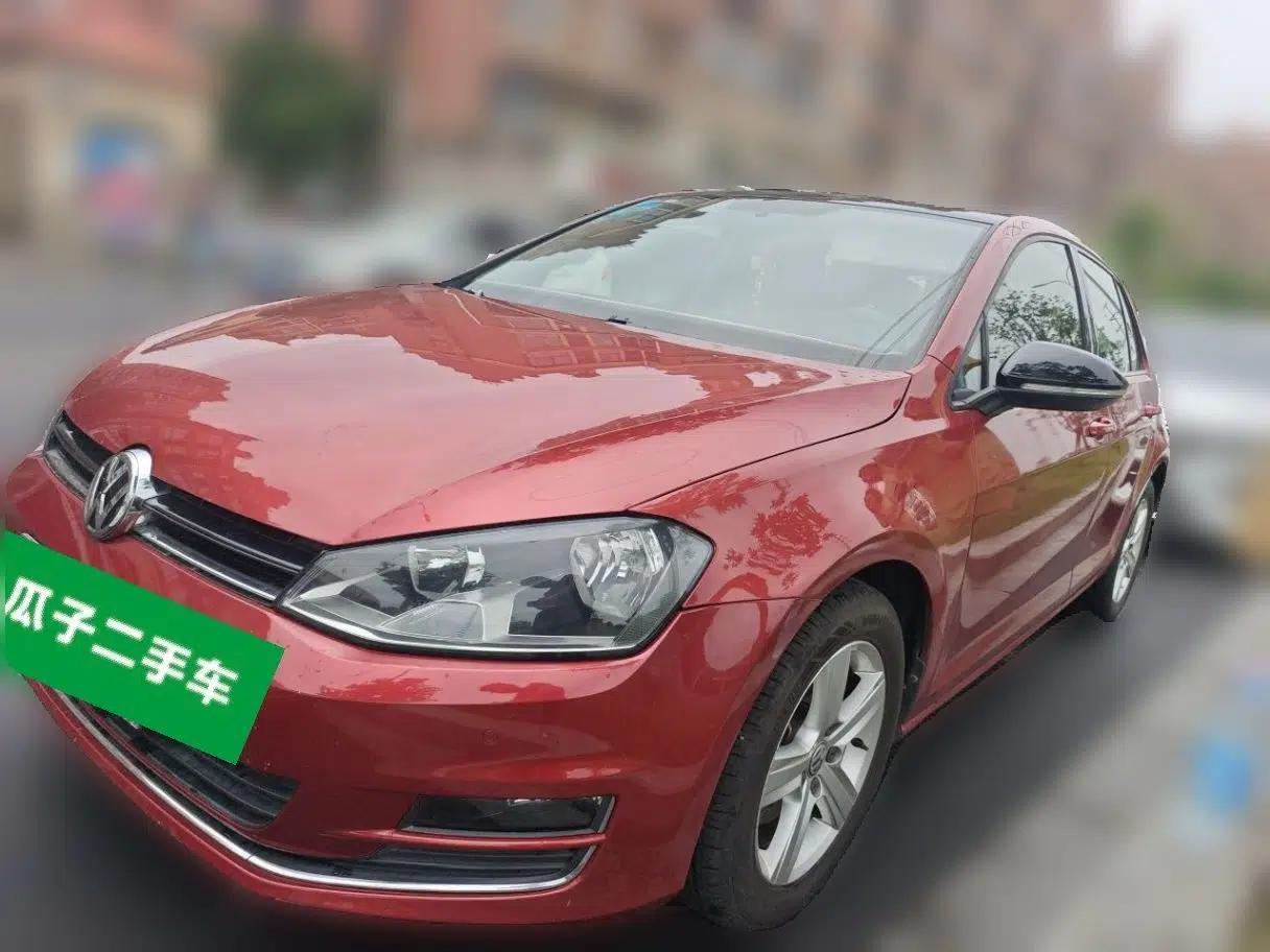 Volkswagen Golf 2017 1.6L Automatic Comfort Million-Vehicle Anniversary Edition — миниатюра 1