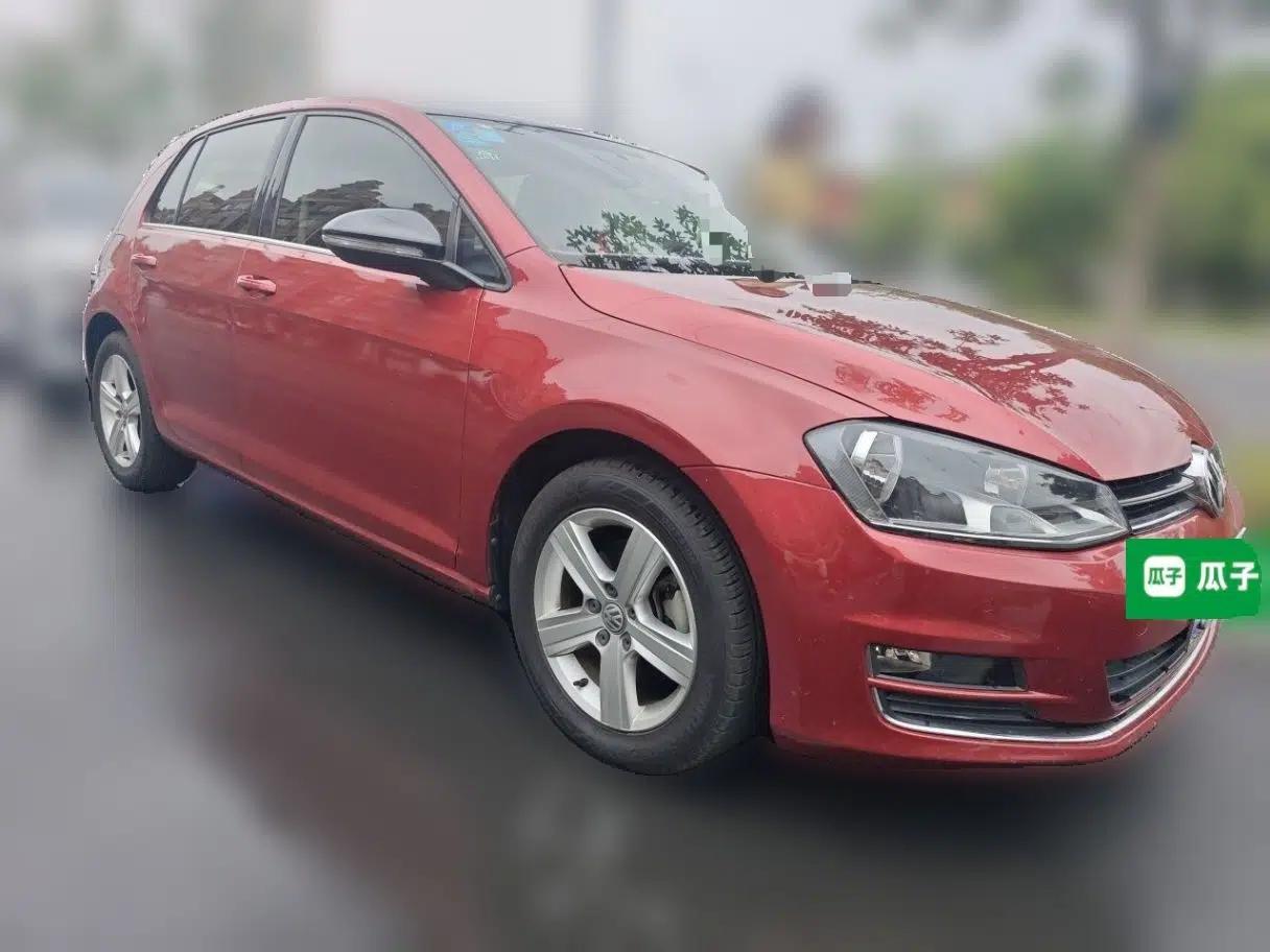 Volkswagen Golf 2017 1.6L Automatic Comfort Million-Vehicle Anniversary Edition — миниатюра 3