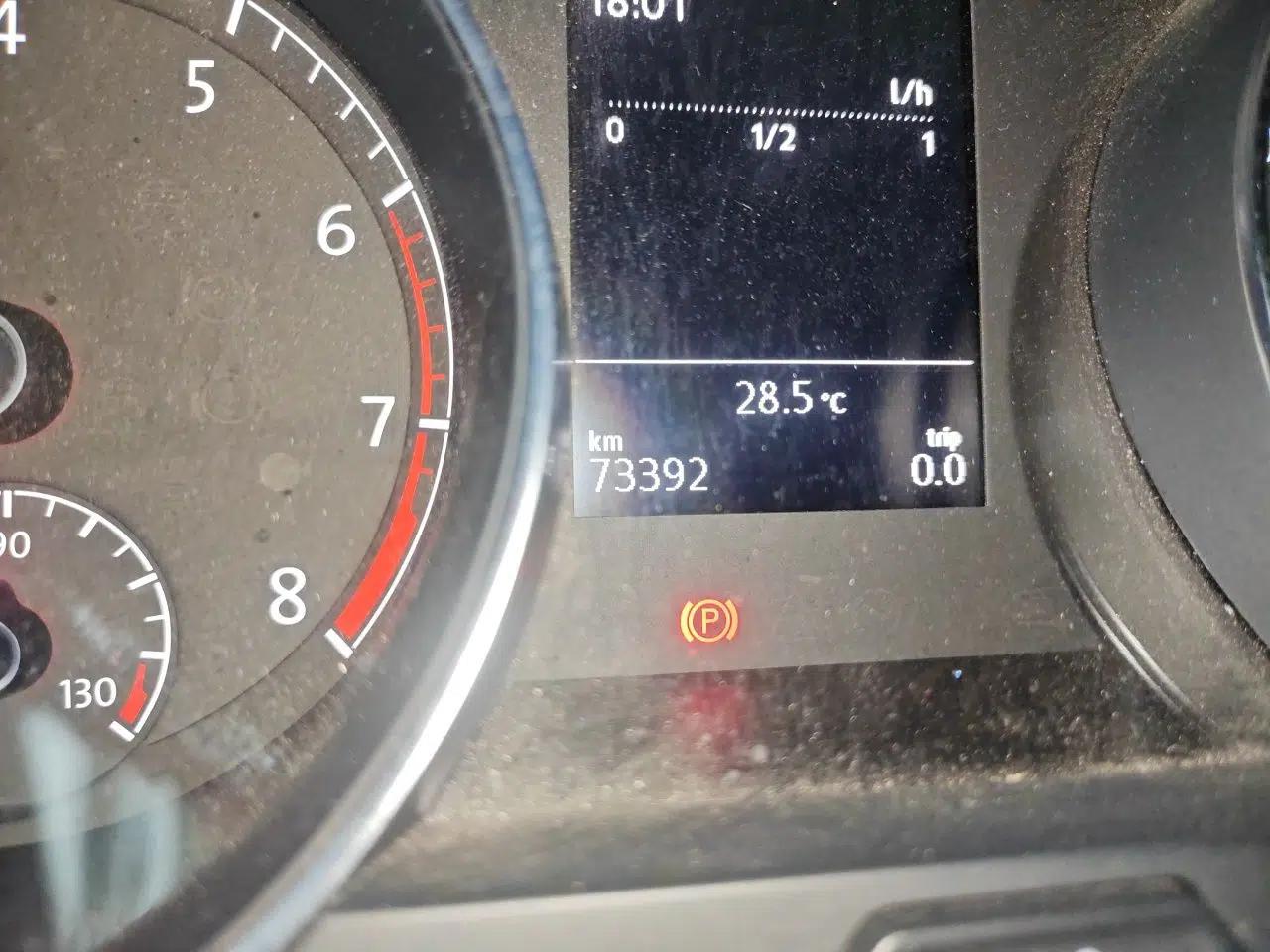 Volkswagen Golf 2018 230TSI Manual Comfort Version — миниатюра 12