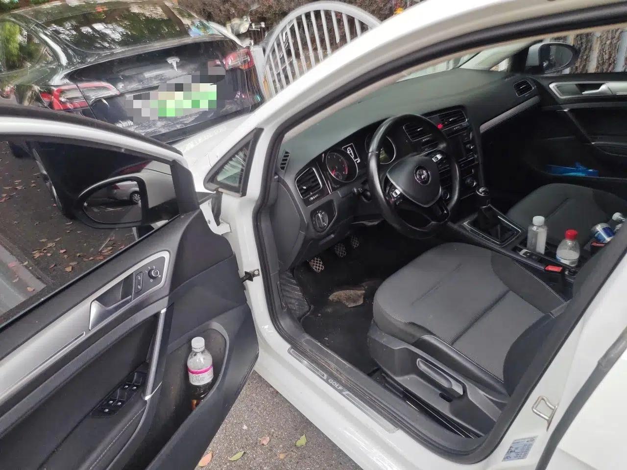 Volkswagen Golf 2018 230TSI Manual Comfort Version — миниатюра 16