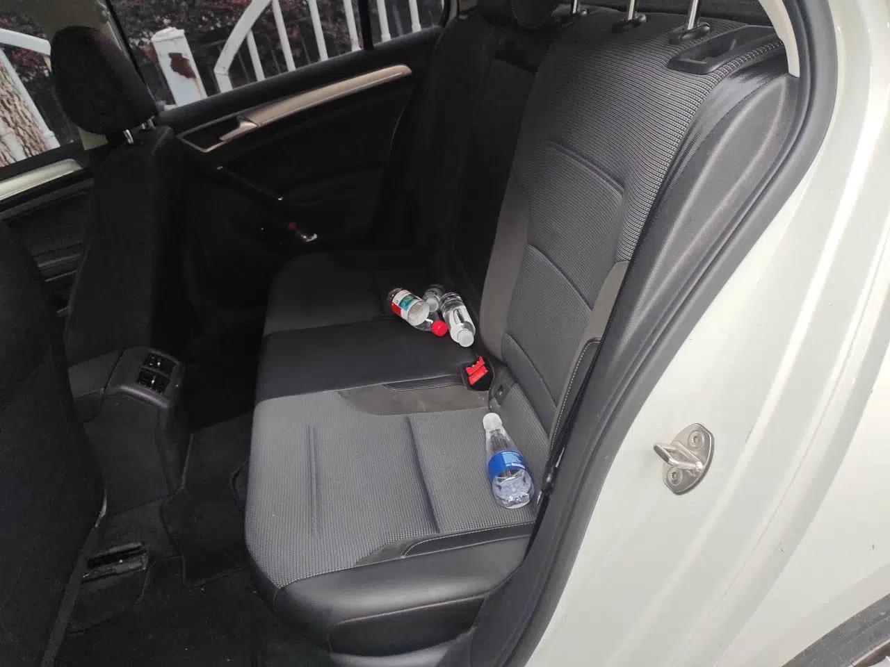 Volkswagen Golf 2018 230TSI Manual Comfort Version — миниатюра 17