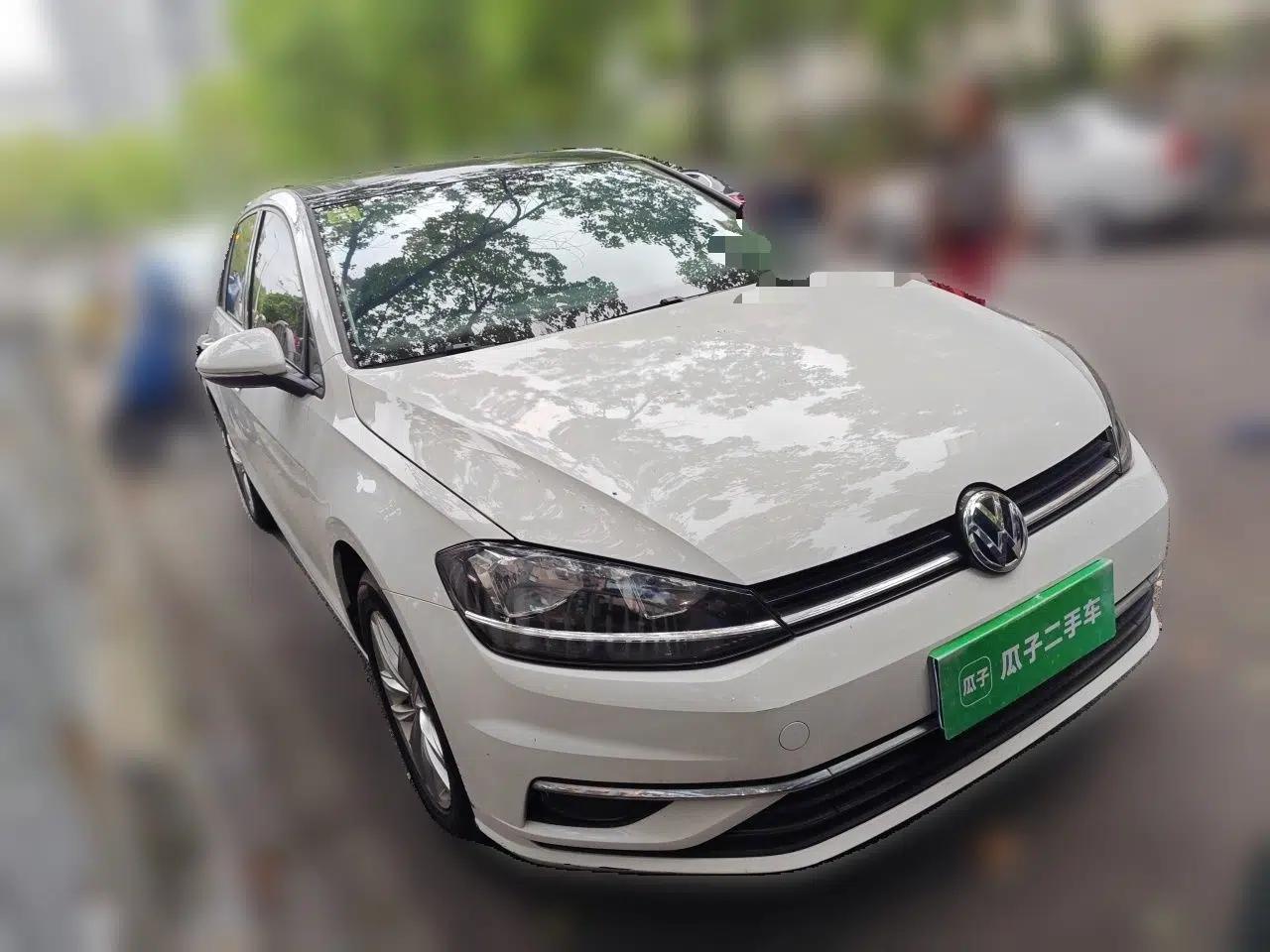 Volkswagen Golf 2018 230TSI Manual Comfort Version — миниатюра 3