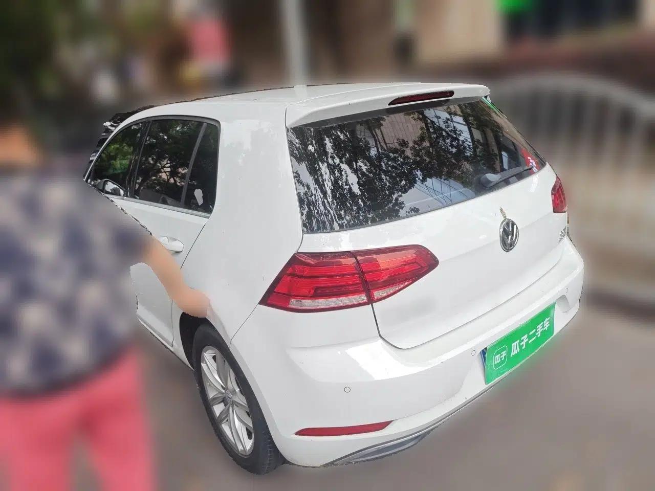 Volkswagen Golf 2018 230TSI Manual Comfort Version — миниатюра 4