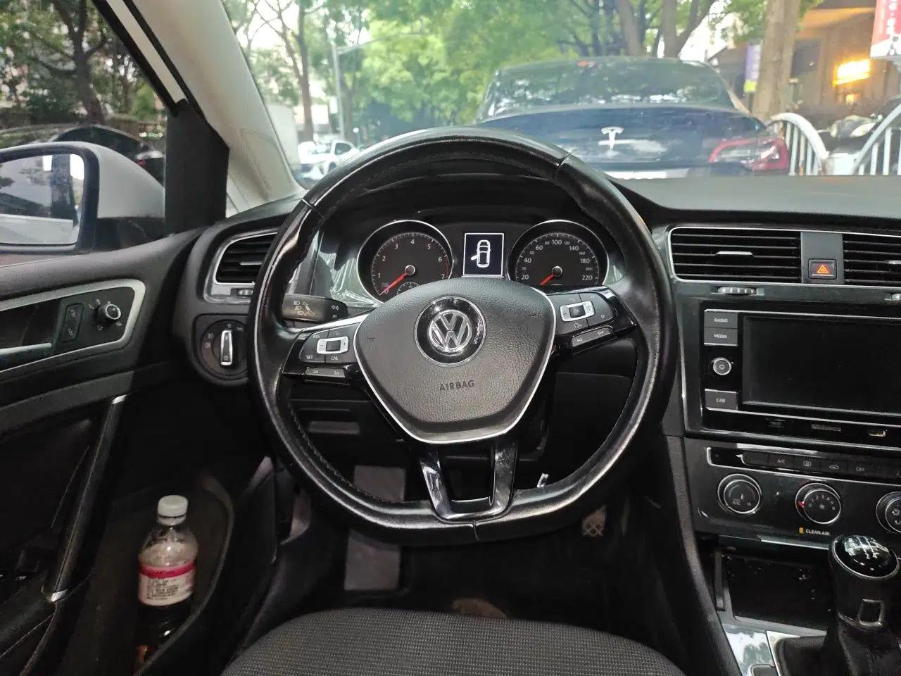 Volkswagen Golf 2018 230TSI Manual Comfort Version — миниатюра 10