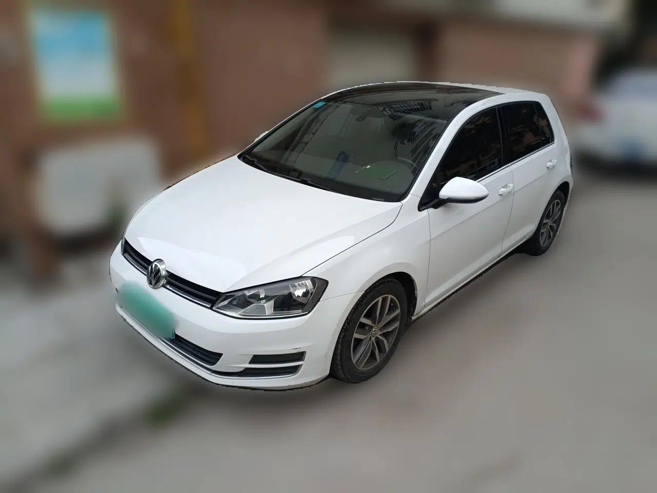 Volkswagen Golf 2016 230TSI Automatic Luxury Version — миниатюра 1