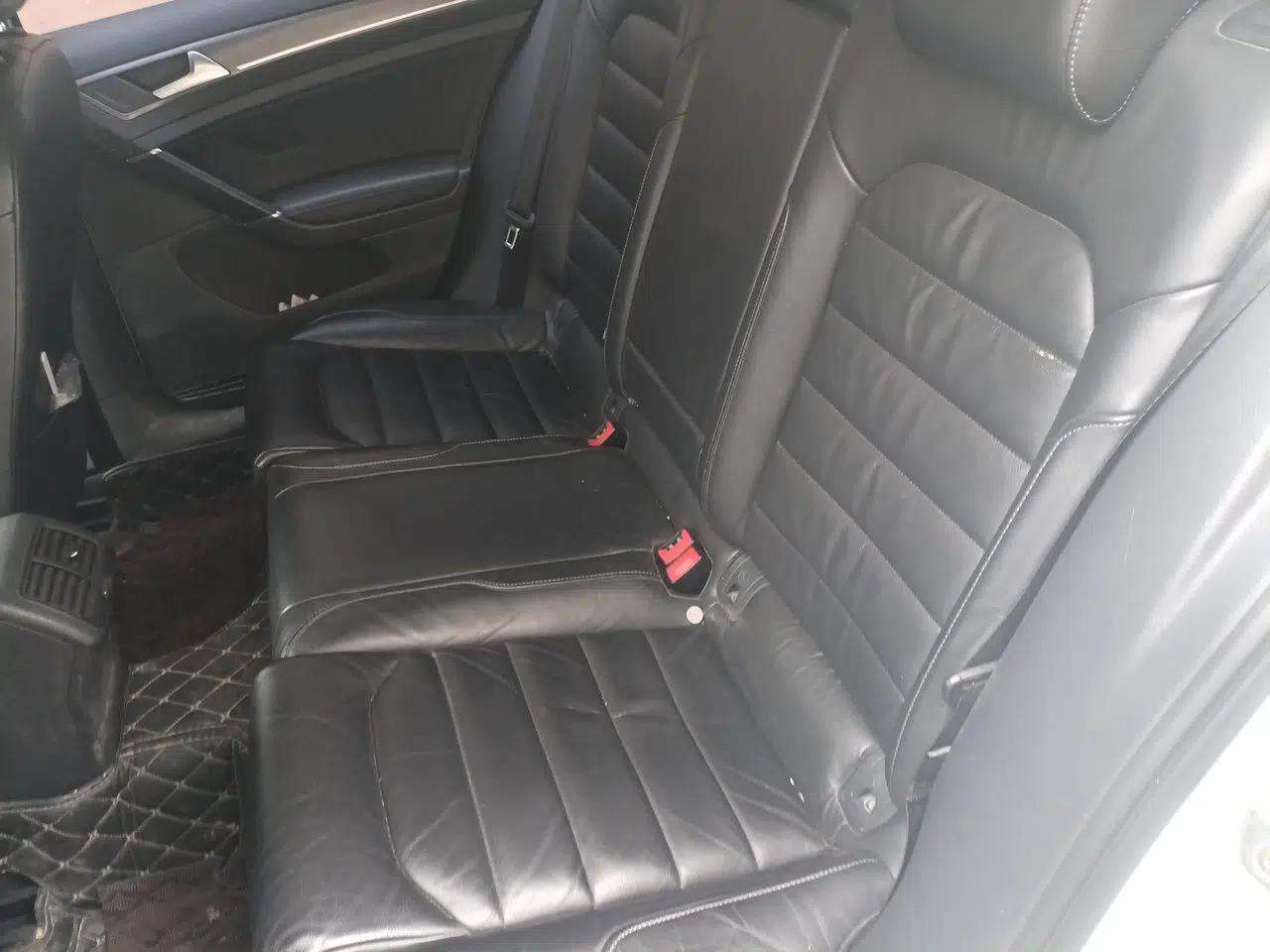 Volkswagen Golf 2016 230TSI Automatic Luxury Version — миниатюра 17