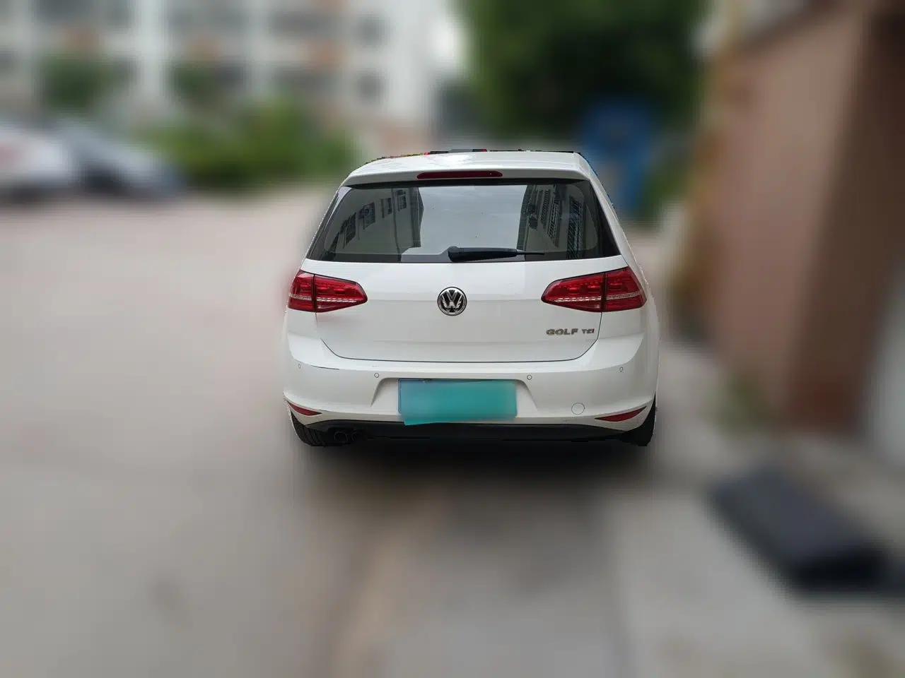 Volkswagen Golf 2016 230TSI Automatic Luxury Version — миниатюра 5