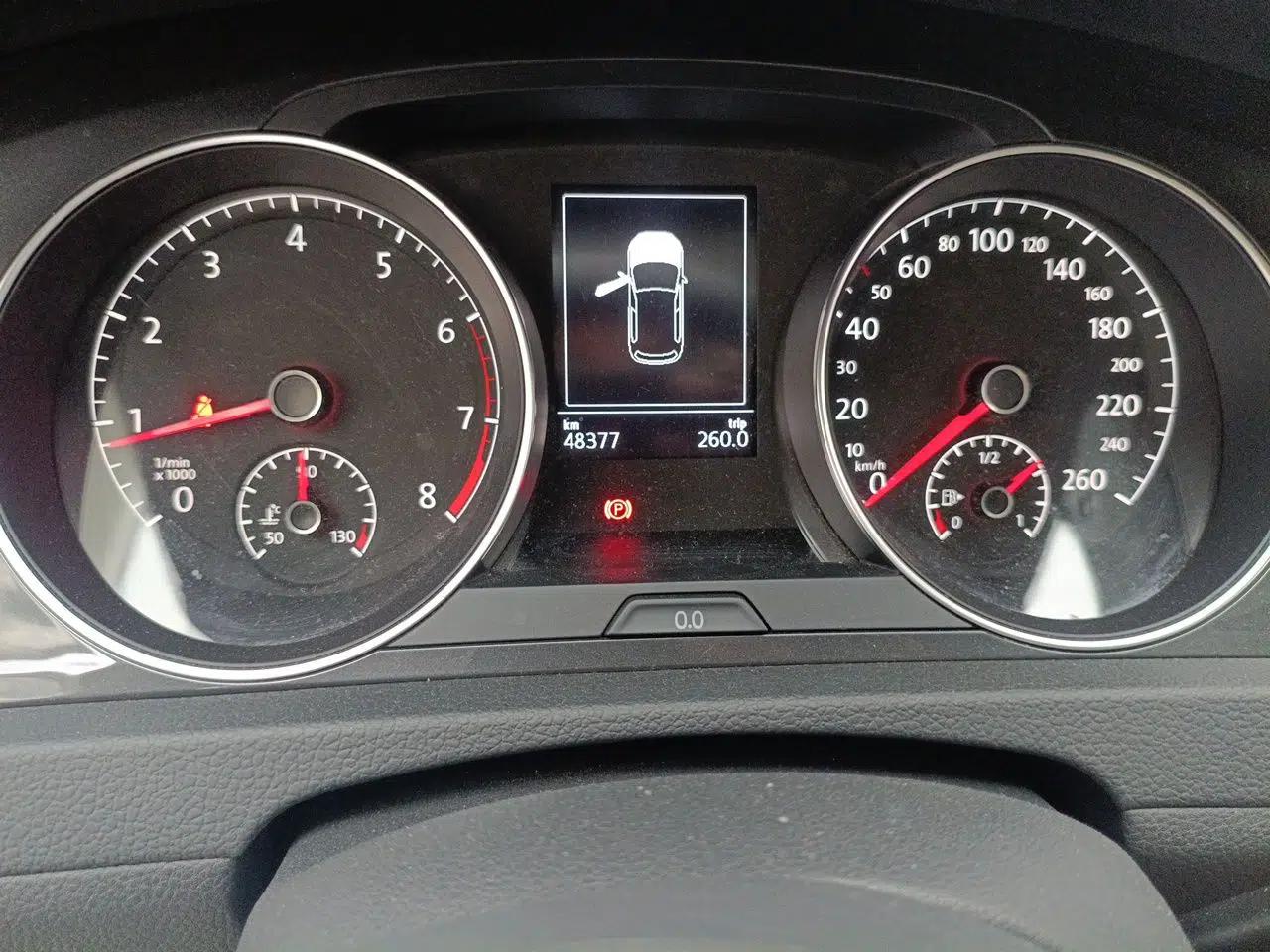 Volkswagen Golf 2018 230TSI Automatic Luxury Version — миниатюра 12