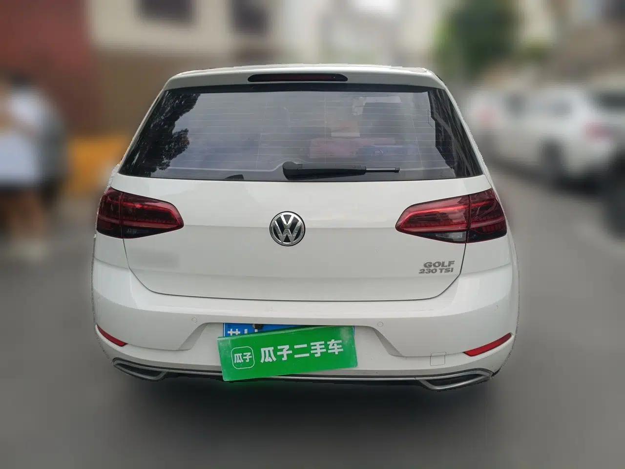 Volkswagen Golf 2018 230TSI Automatic Luxury Version — миниатюра 5