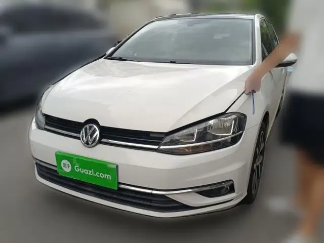 Volkswagen Golf 2018 230TSI Automatic Luxury Version