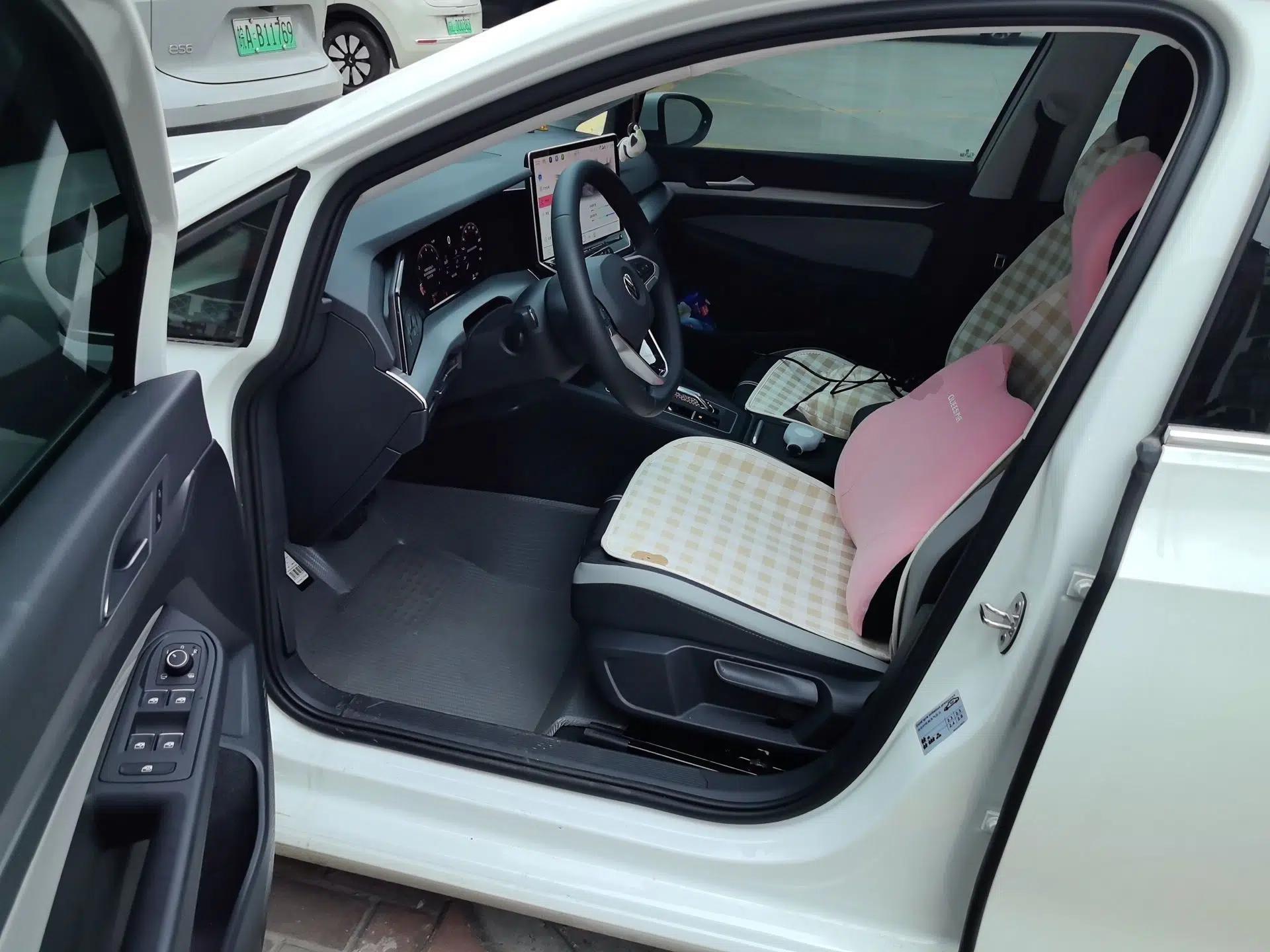 Volkswagen Golf 2026 300TSI Pro — миниатюра 16