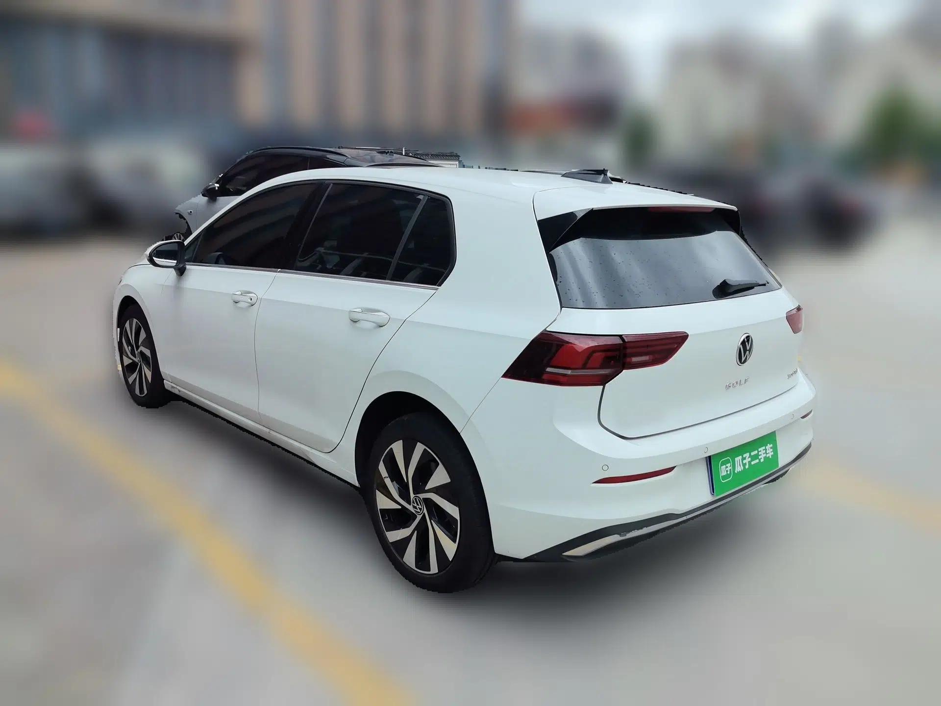Volkswagen Golf 2026 300TSI Pro — миниатюра 4