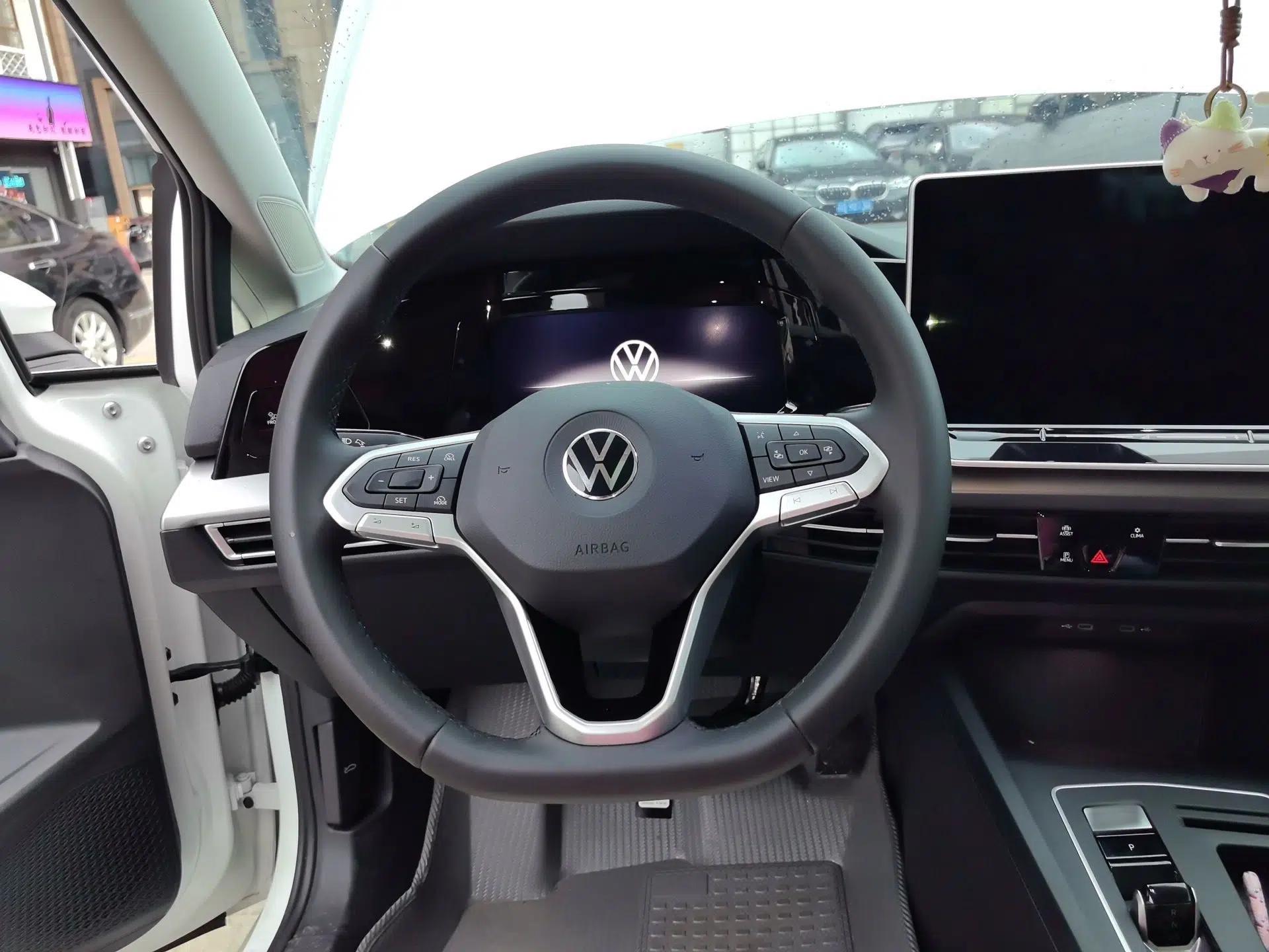 Volkswagen Golf 2026 300TSI Pro — миниатюра 10