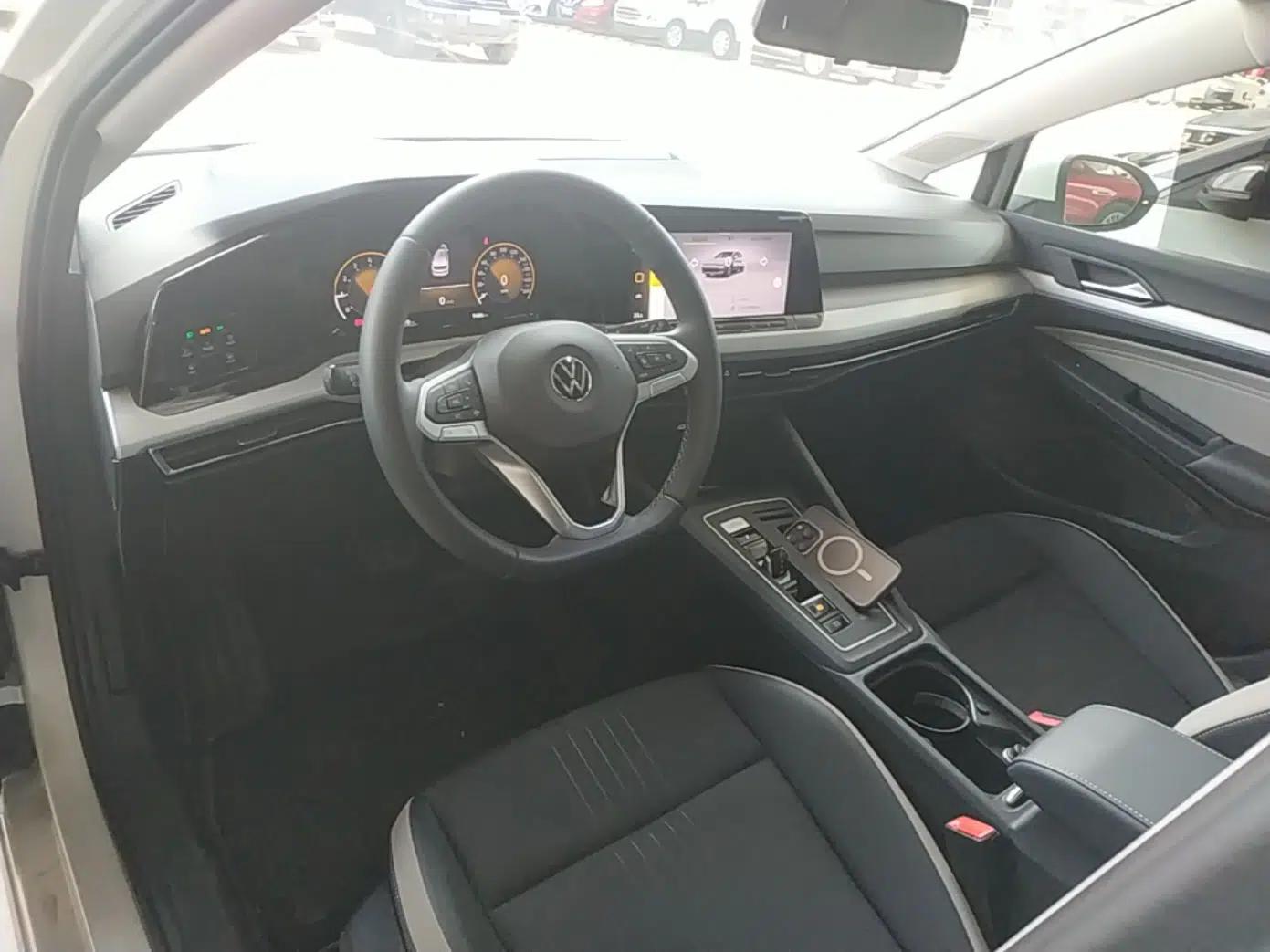 Volkswagen Golf 2024 280TSI DSG Pro Expert Edition — миниатюра 19