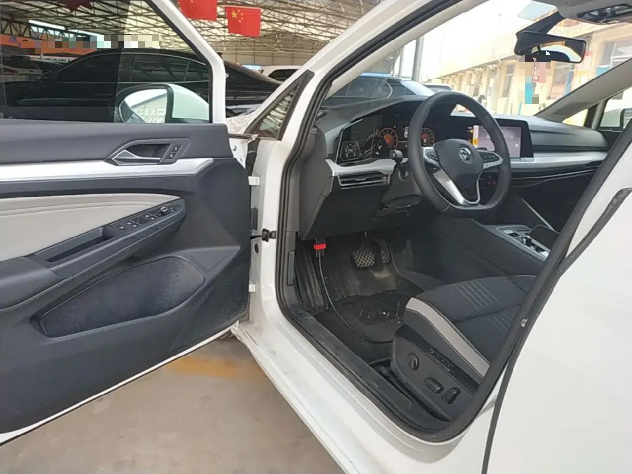 Volkswagen Golf 2024 280TSI DSG Pro Expert Edition — миниатюра 25