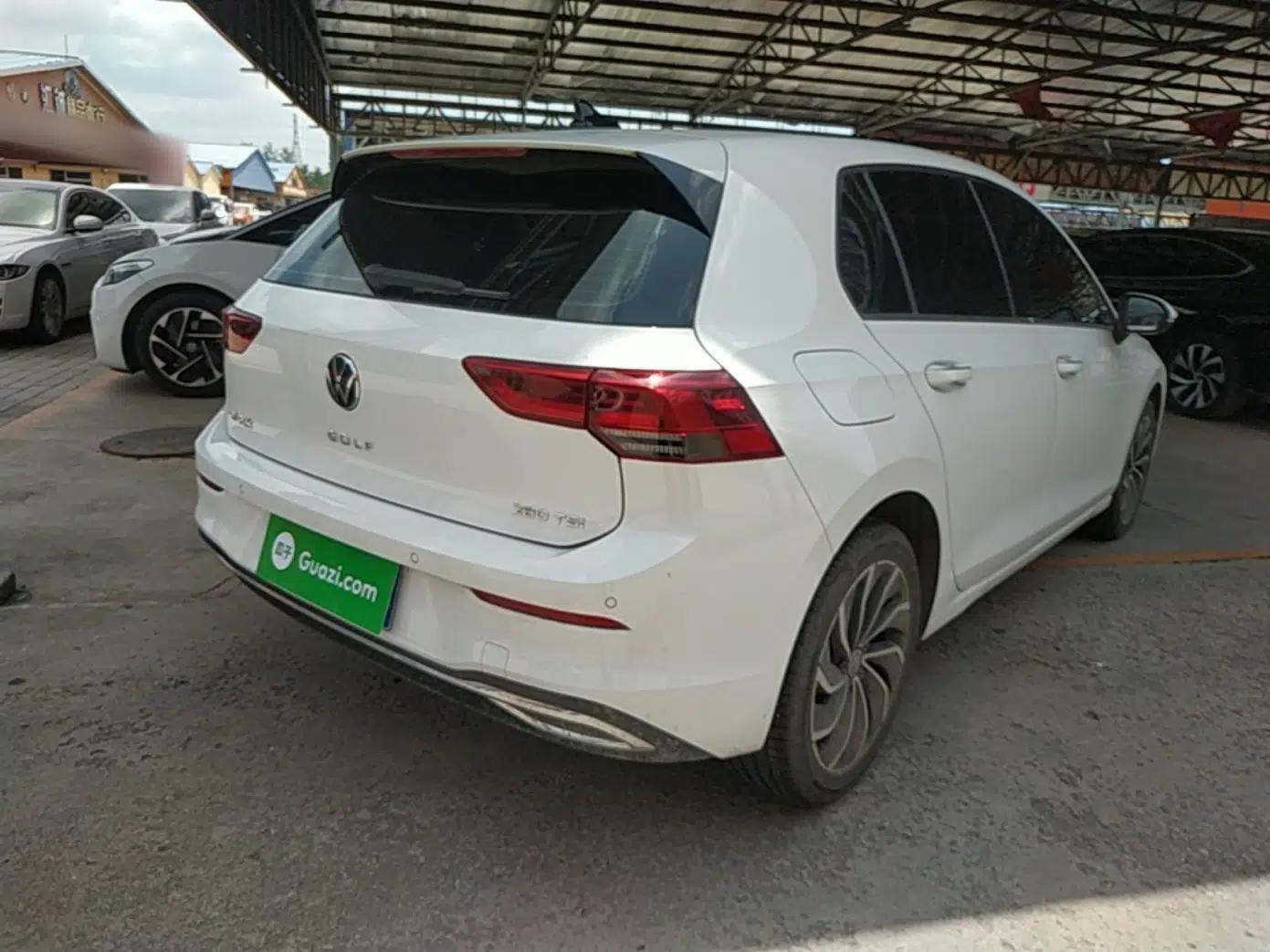 Volkswagen Golf 2024 280TSI DSG Pro Expert Edition — миниатюра 6