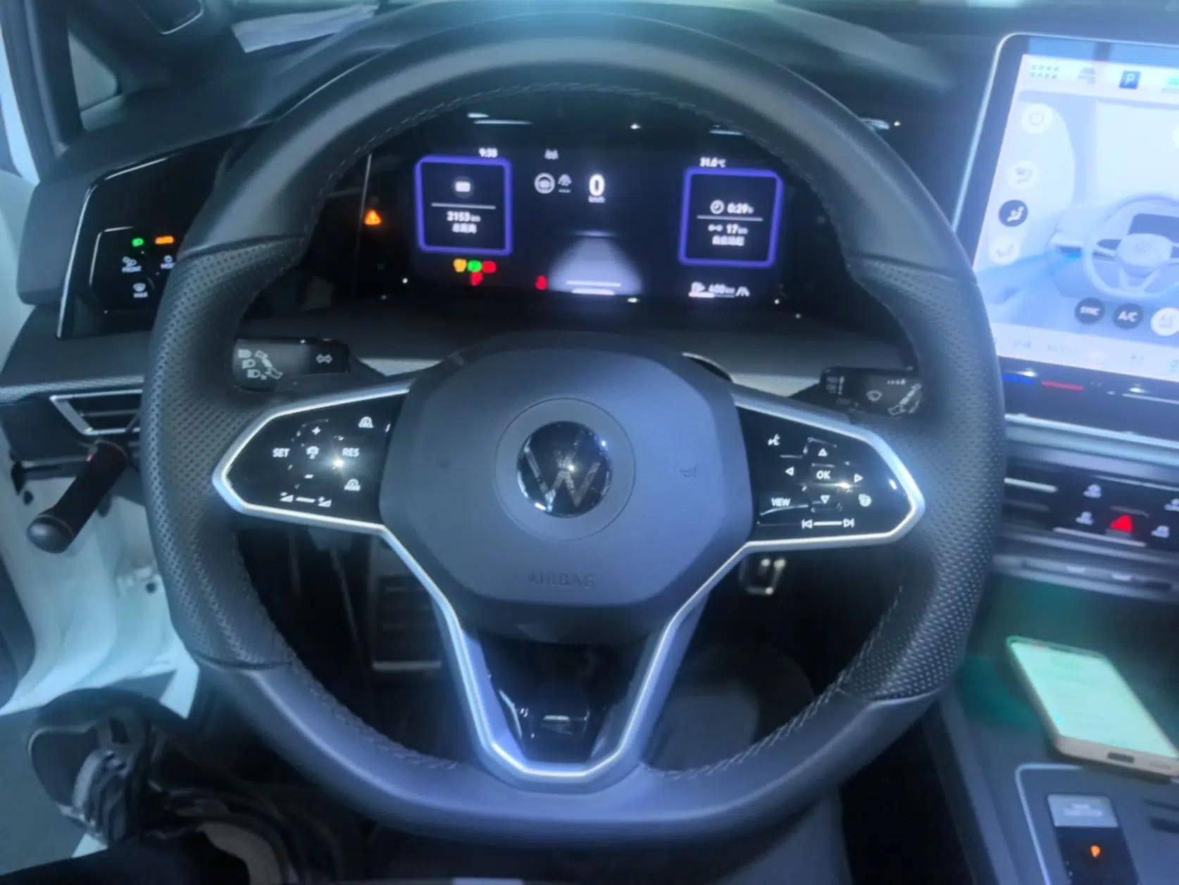 Volkswagen Golf 2025 300TSI R-Line — миниатюра 18