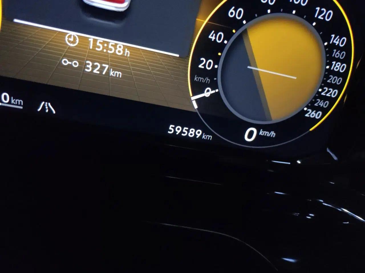 Volkswagen Golf 2023 Facelift 280TSI DSG R-Line — миниатюра 12