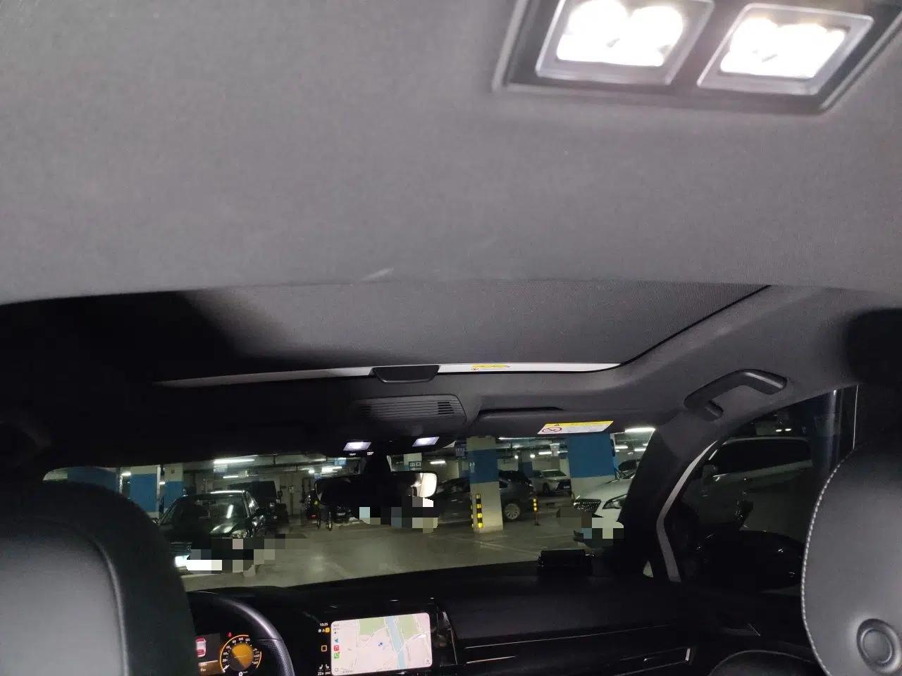 Volkswagen Golf 2023 Facelift 280TSI DSG R-Line — миниатюра 18